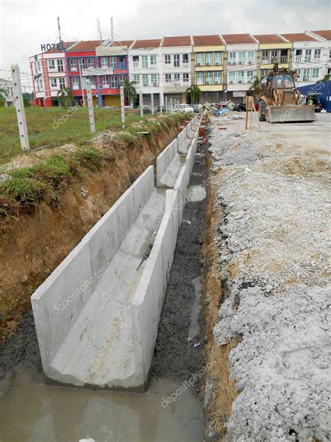 Aashto m273 — precast reinforced concrete box sections for culverts, storm drains, and sewers with. Underground precast concrete box culvert drain — Stock ...