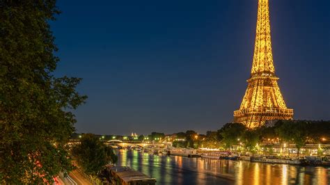 Eiffel Tower Paris France 4k Hd Travel Wallpapers Hd Wallpapers Id