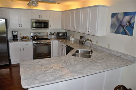 Cambria summerhill is a gorgeous quartz countertop that teases a subtle, light background with large, sparkling gray veining. Chase Kitchen in Cambria Summerhill Quartz - Traditional ...
