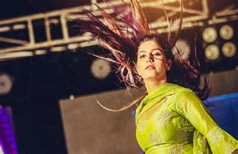 Sapna Chaudhary Dance Video Watch Sapna Chaudhary Latest Stage Dance Video On Haryanvi Song