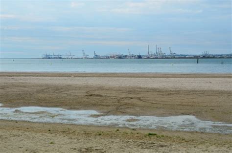 Vous souhaitez séjourner au sein d'un cadre naturel du littoral normand, à deux pas d'honfleur ? Photo De La Plage De Honfleur - MGP Animation