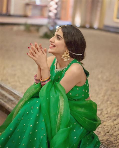 Saboor Aly Beautiful Pakistani Actress Photos In 2020 Indian Bridal Fashion Pakistani Wedding