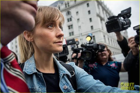 Smallvilles Allison Mack Pleads Guilty In Nxivm Sex Cult Case Photo 4269355 Pictures Just