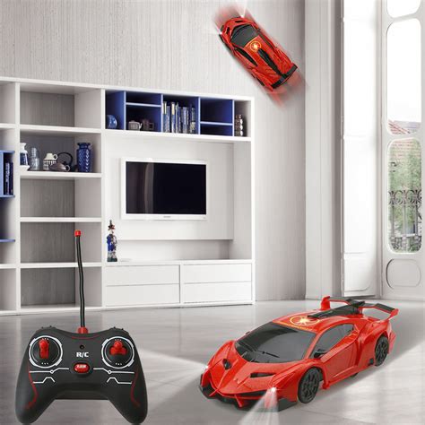 Le musée du jouet 25, avec une collection exceptionnelle de 16 000 jouets,. RC escalade mur voiture infrarouge électrique jouet RC ...