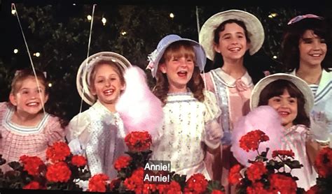 Pin By Bg Lee Olantern On Annie 1982 And Ttg ⛸️ ️ Annie Movie
