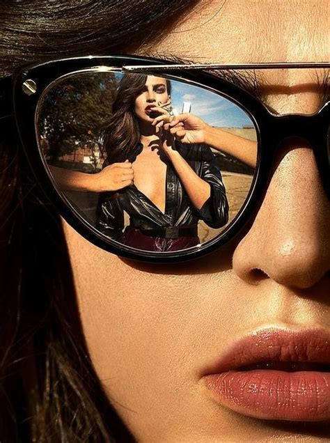 Pin By Harry On And Sunglasses And Glasses Sunglasses Reflection Photography Sunglasses