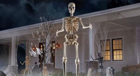 Giant Skeleton Memes Home Depots 12 Foot Skeleton Stayhipp