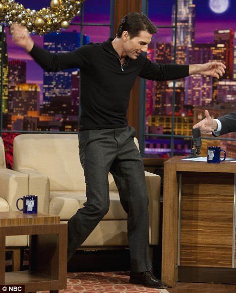 All Shook Up Tom Cruise Shows Off His Elvis Dance Moves On Us Chat