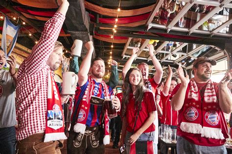 Get the latest bayern munich news, scores, stats, standings, rumors, and more from espn. Watch FC Bayern - FC Bayern Munich