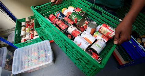 Six Facts About Food Bank Use In The Uk Huffpost Uk News