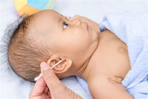 Ignorant to the consequences the practice has persisted, even today after doctors and manufacturers warn of how dangerous it is to insert cotton buds into the ear. Use Cotton Swabs to Clean Your Kid's Ears? You've Gotta ...