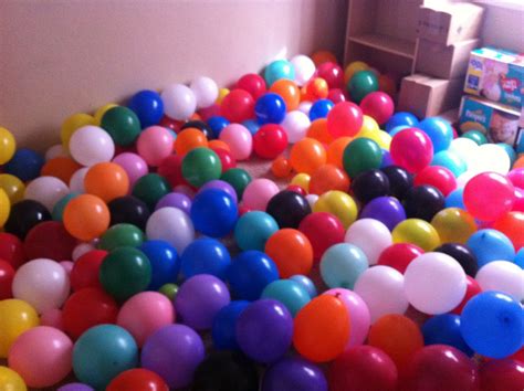 Empty A Room And Fill It With Balloons To Make Your Own Ball Pit For A