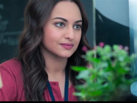 Sonakshi Sinha To Take A Day Off From Bhuj The Pride Of India Shoot In Hyderabad To Attend