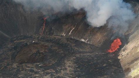 Jumlah gunung berapi negara rusia mencapai angka 166. Kilauea, Gunung Berapi Teraktif di Dunia Kembali Meletus ...