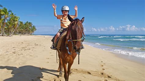 Horseback Riding Experience To Maimon River From Punta Cana