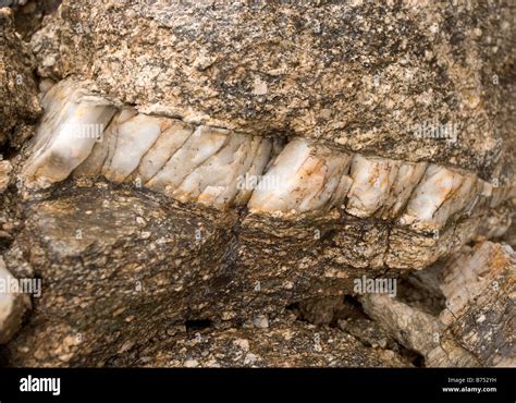 Vein Of Quartz Crystals In Rock Hi Res Stock Photography And Images Alamy