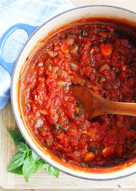 Easy Homemade Marinara Sauce From Scratch Delicious And