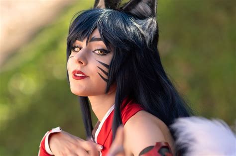 Nymphahri A Popular Italian Cosplayer Shows Cosplay Of Ahri From