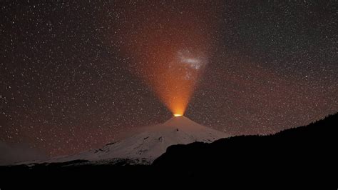 10000x10000 Villarrica Volcano In Chile 10000x10000 Resolution