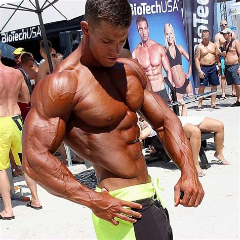 Pictures Showing For Gay Bodybuilder Porn Stars Mypornarchive Net