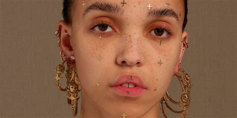 Fka Twigs Returns With New Song And Video Cellophane Watch Pitchfork
