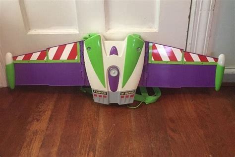 Disney Toy Story Buzz Lightyear Deluxe Action Wing Pack Electronic