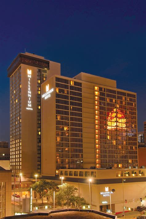 Millennium Hotel Cincinnati Cincinnati Oh Hotels First Class Hotels