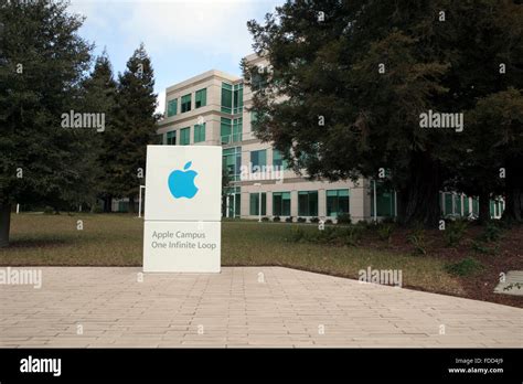 A View Of Apples Headquarters In Cupertino California Stock Photo Alamy