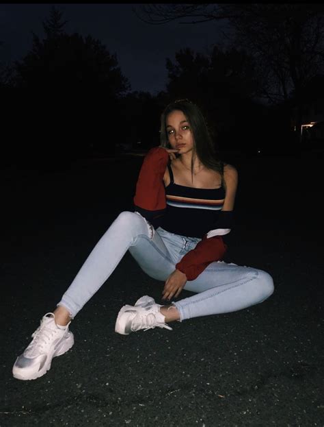 Imagine if every instagram photo was beautiful, high quality, and free to use. insta pic idea for u ig:catalina | Photography poses women ...