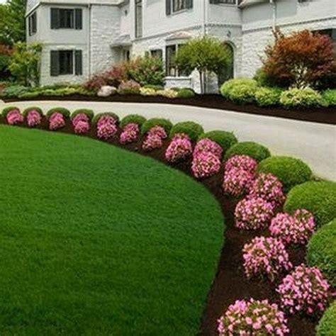 39 Simple Front Yard Landscaping Ideas On A Budget
