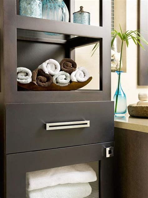 We take exclusive bedding models from serta, sealy, and zeopedic in double, whole, queen, and master sizes. 28 Towel Display Ideas for Pretty (and Practical) Bathroom ...