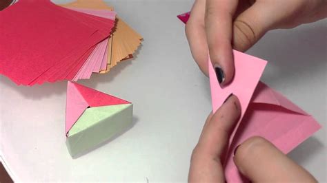 Für den heutigen artikel haben wir uns das thema geschenkbox basteln. Origami Anleitung Schachtel Pdf - Origami Schachtel ...