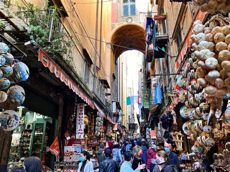 Il Centro Storico Di Napoli A Natale Acquista Una Magia Davvero