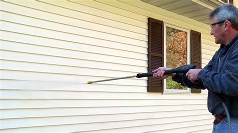 How To Clean Siding With A Pressure Washer Mi T M