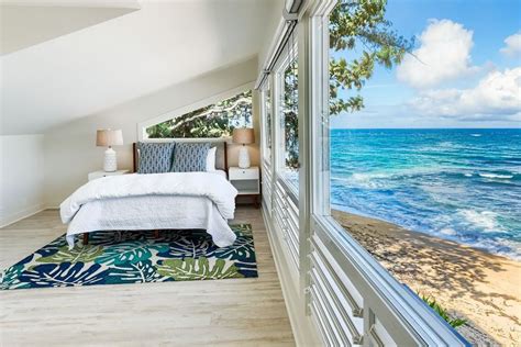 This Small Bedroom In Hawaii Imagine Going To Sleep To The Sounds Of