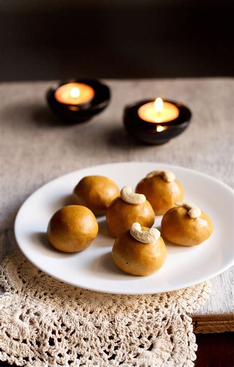Besan Ladoo Recipe How To Make Besan Ladoo Easy Diwali Sweets Recipe