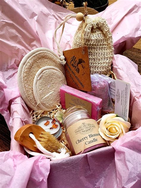 Small Wellbeing Pamper Box :- Relaxing, Uplifitng & Sweet/Floral Scents ...