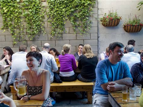27 Best Outdoor Bars In Nyc To Drink At All Summer Long
