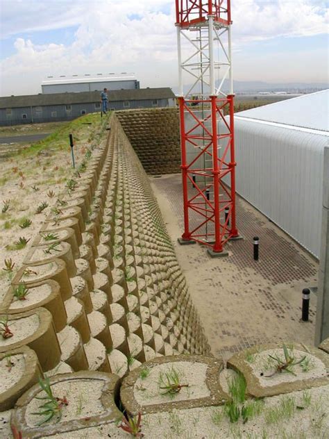 L16 Retaining Wall Block | Schodisko