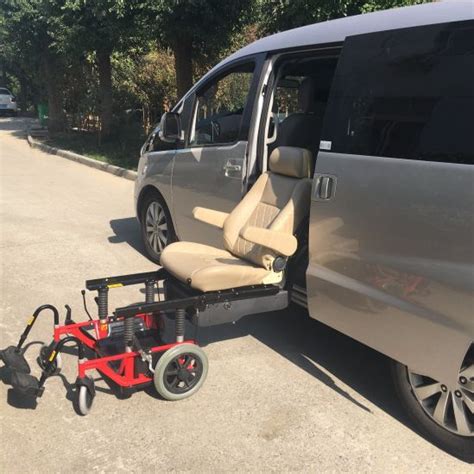 China New Style S Lift W Swivel Car Seat With Wheelchair For Disabled