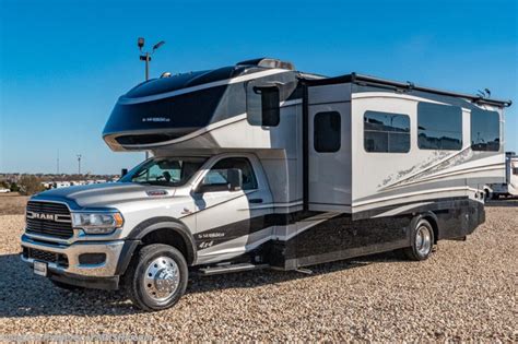 2020 Dynamax Corp Isata 5 Series 30fw 4x4 Diesel Super C Rv W Mobileye