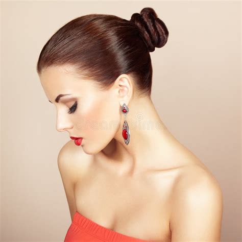 Portrait Of Beautiful Brunette Woman With Earring Perfect Makeup Stock Image Image Of Charm