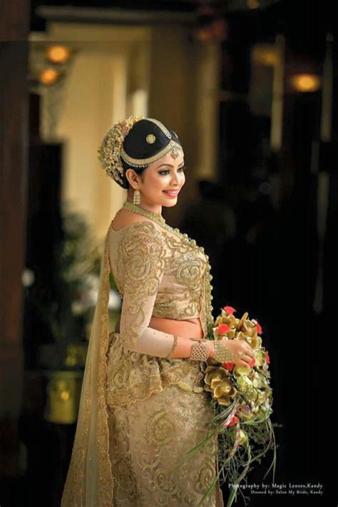 Pin By Yashodara R On Kandyan Brides Indian Bridal Dress Bridesmaid