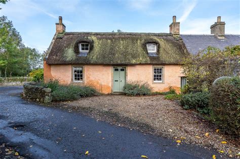 Fife Property Charming 18th Century Thatched Cottage At Heart Of