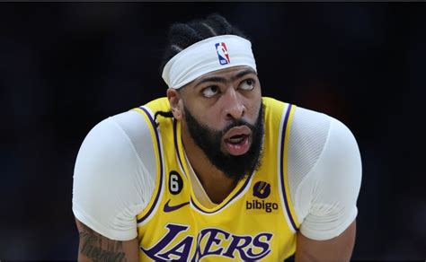 Lakers Make Controversial Decision About Anthony Davis Extension
