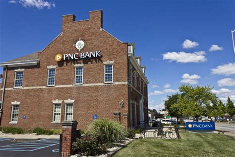 Indianapolis Circa June 2016 Pnc Bank Branch Pnc Financial Services