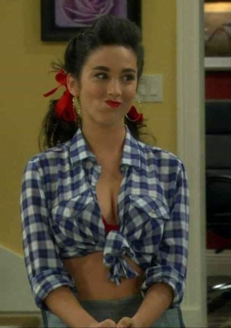 Pin By Jon On Beauties Beautiful Women Pictures Molly Ephraim Hot