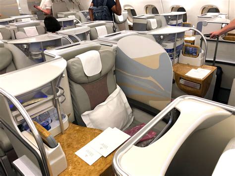 Review Emirates A380 Business Class From Jfk To Dxb The Points Guy