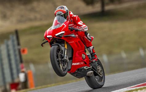 upcoming ducati v4 superbike testing video with exhaust note leaked