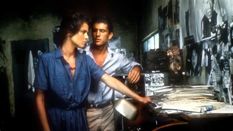 ‎the Year Of Living Dangerously 1982 Directed By Peter Weir • Reviews